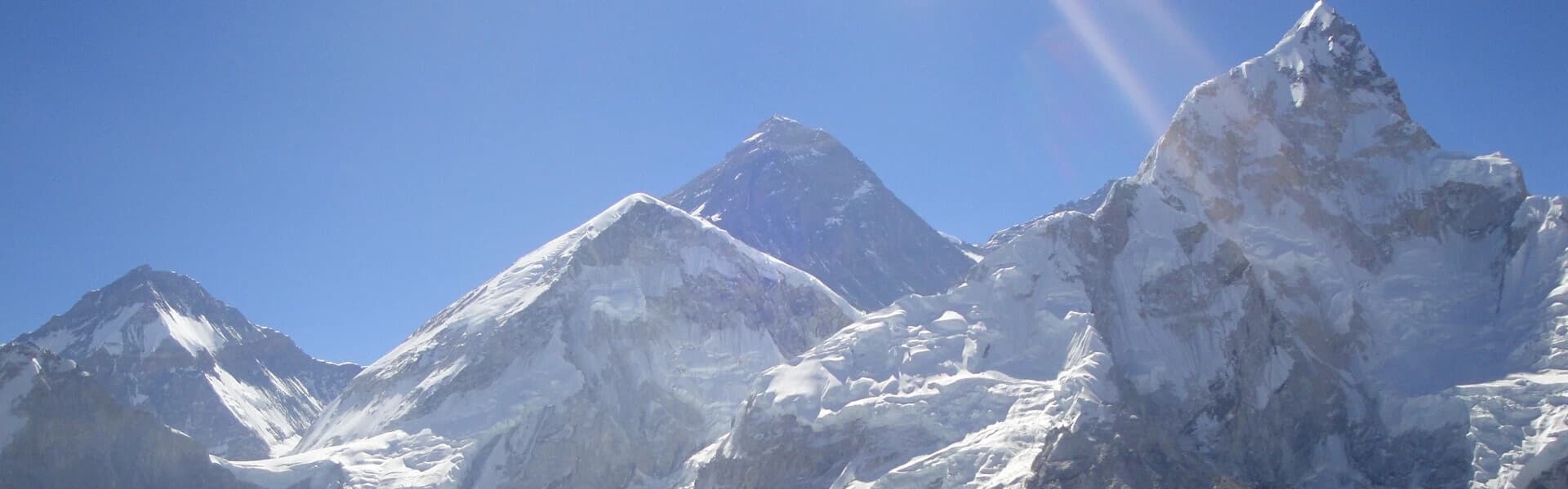 Where is The Mount Everest located ?