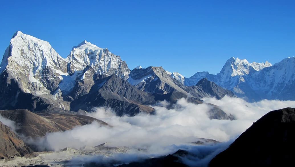 Everest Renjo La Pass Trek